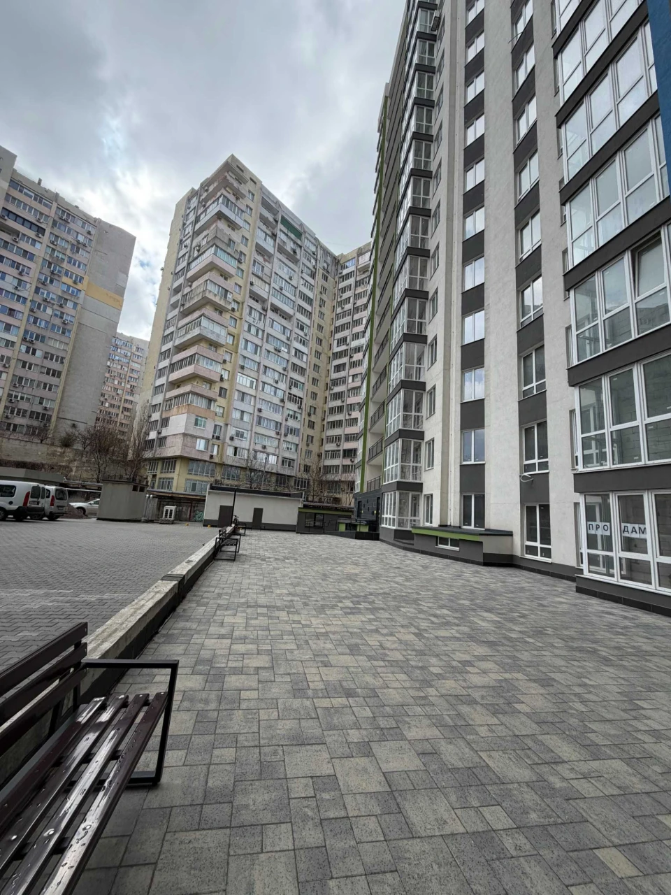Продам 2-х ком. квартиру в новом доме в Центре.