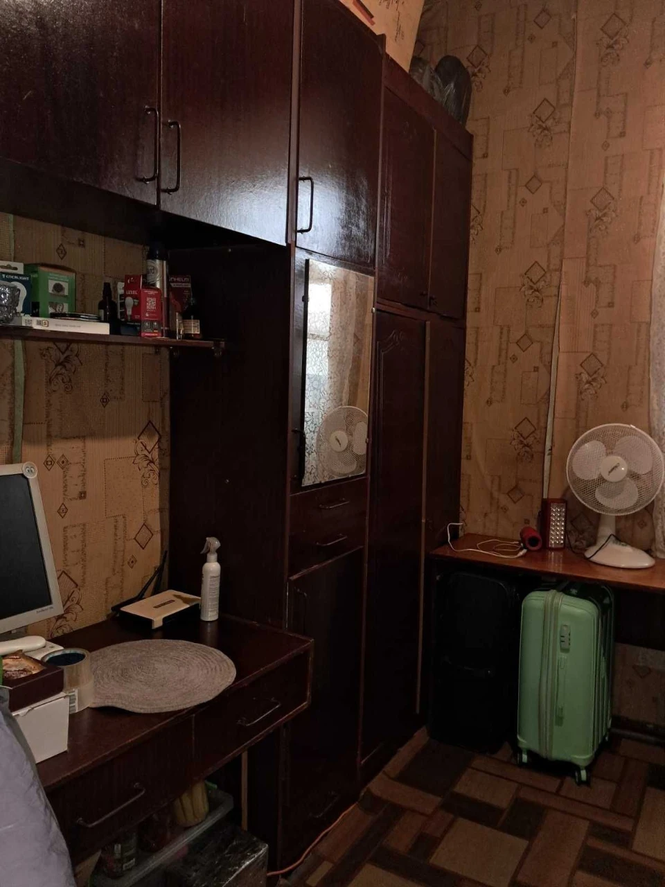 Продам 1 но комнатную квартиру в Лузановке Сталинка