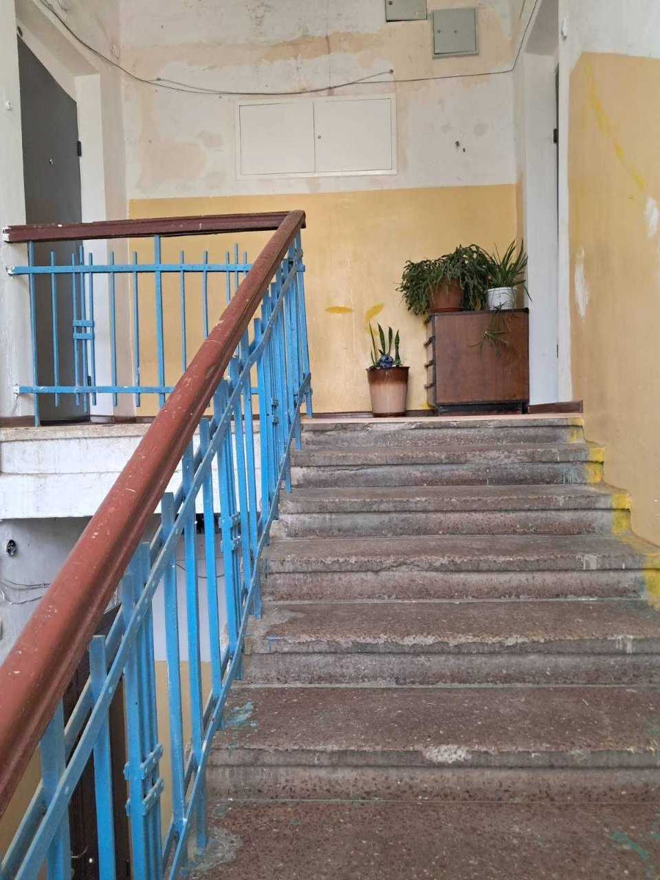 Продам 1 но комнатную квартиру в Лузановке Сталинка