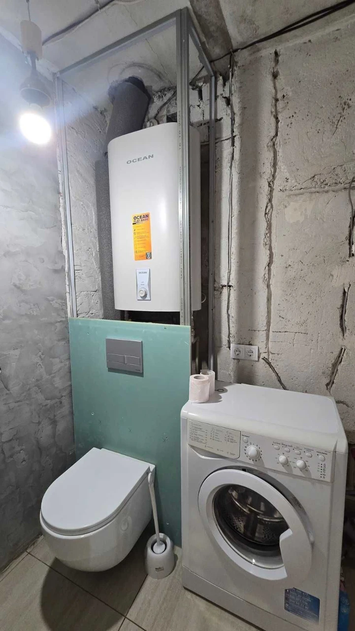 Продам 2-комнатную квартиру в кирпичном доме на Таирова. Ока
