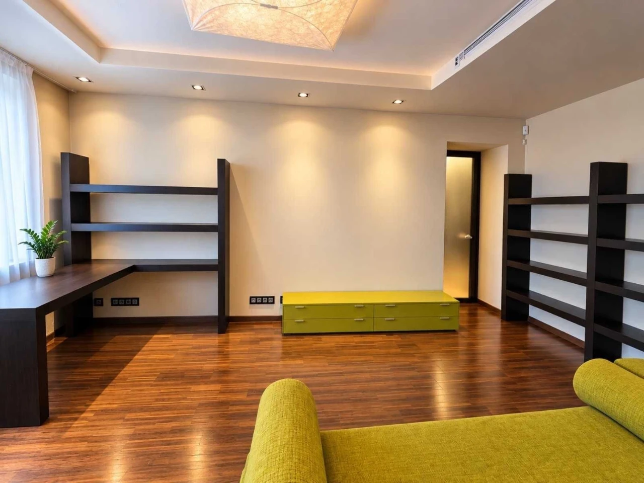 Volodymyra Ivasyuk, 6, Rent a Premium Two-Level Apartment