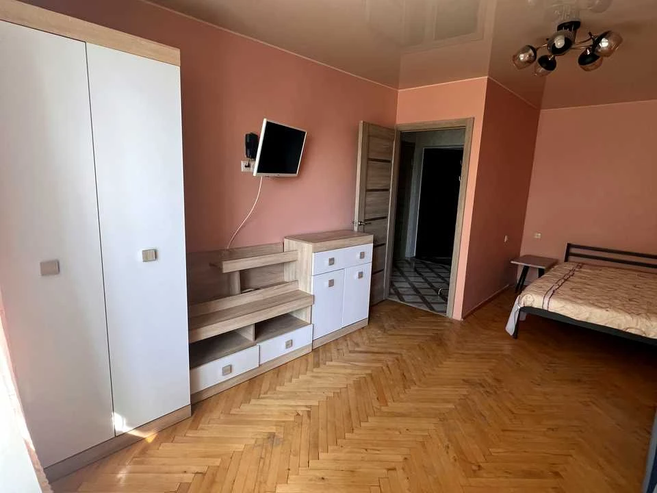 Квартира. Киев, Малокитаевская улица.