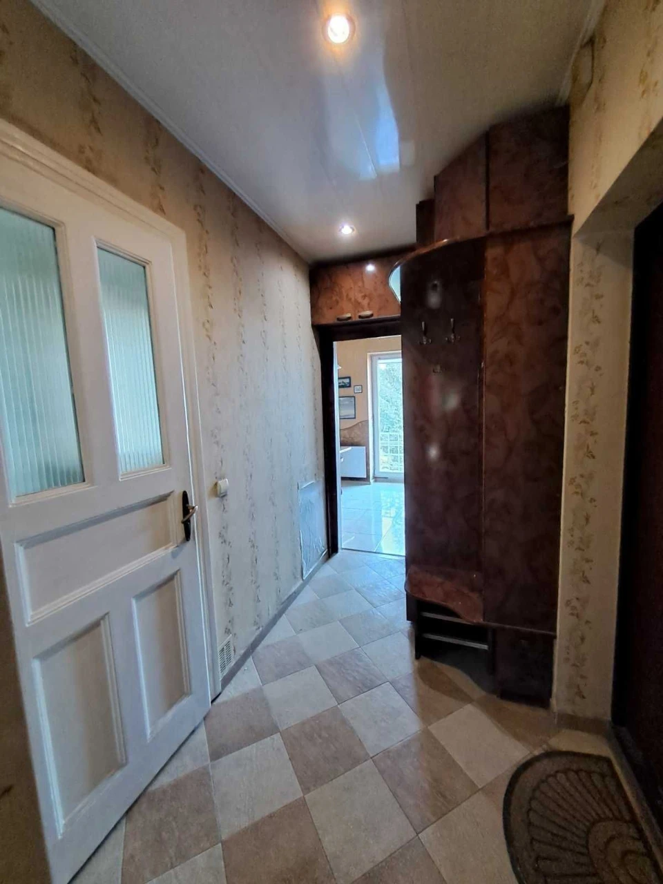 Sale of a 2-room apartment in a lux building on Grytsia Street (city center, park area)