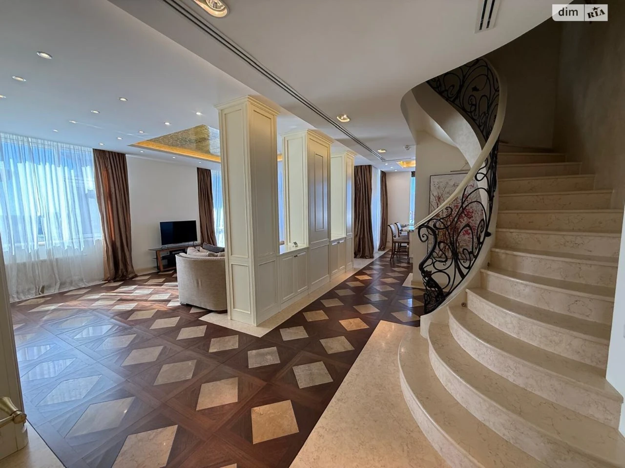 Apartment for Sale in Holosiiv