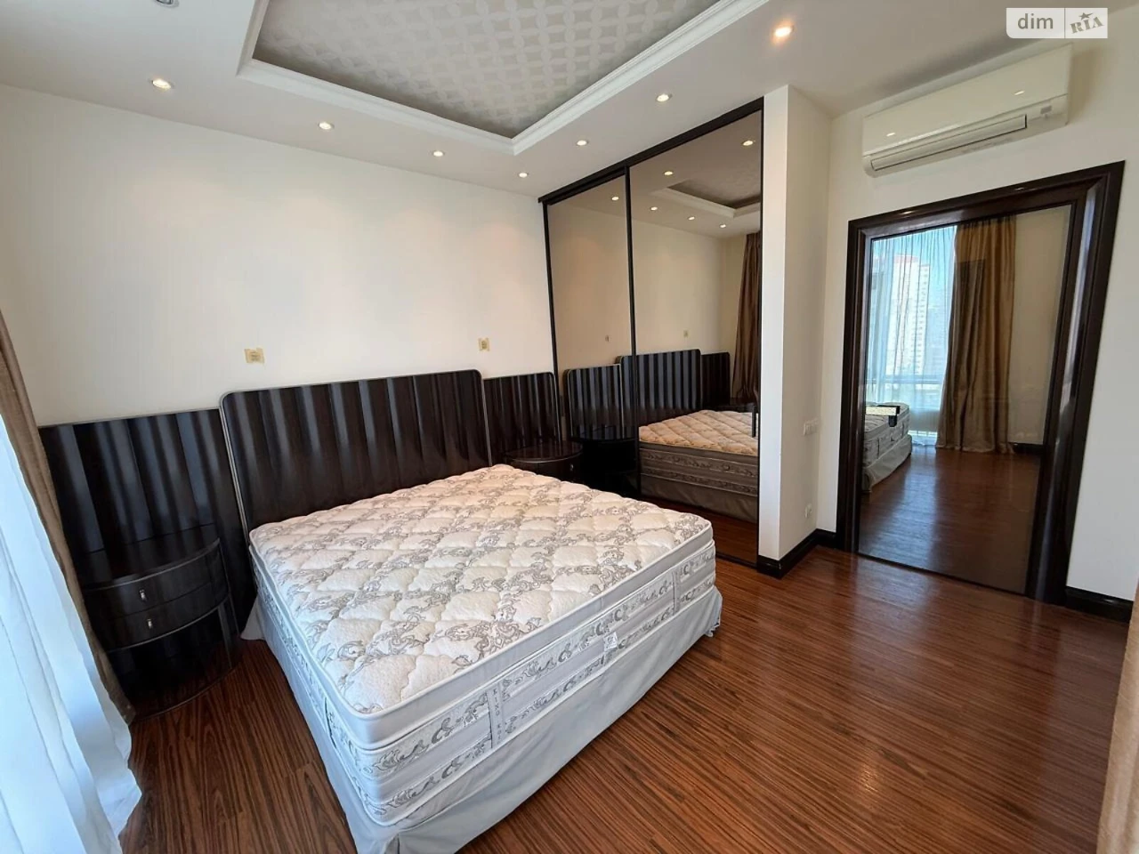 Apartment for Sale in Holosiiv