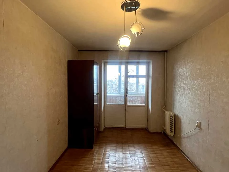Квартира. Київ, Салютна вул.