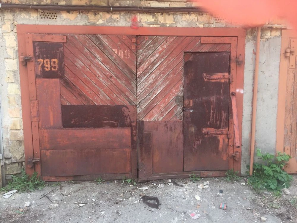 For Sale: Brick Garage, Sokol Cooperative, Sviatoshin