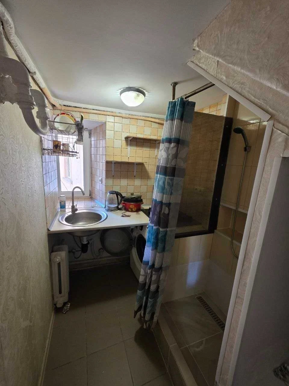 Продається 1-кімнатна квартира 27 м² в центрі
