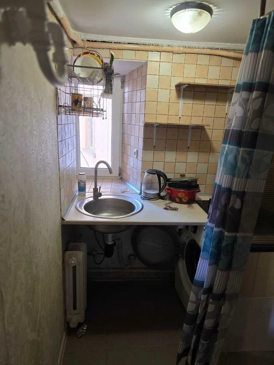 Продається 1-кімнатна квартира 27 м² в центрі