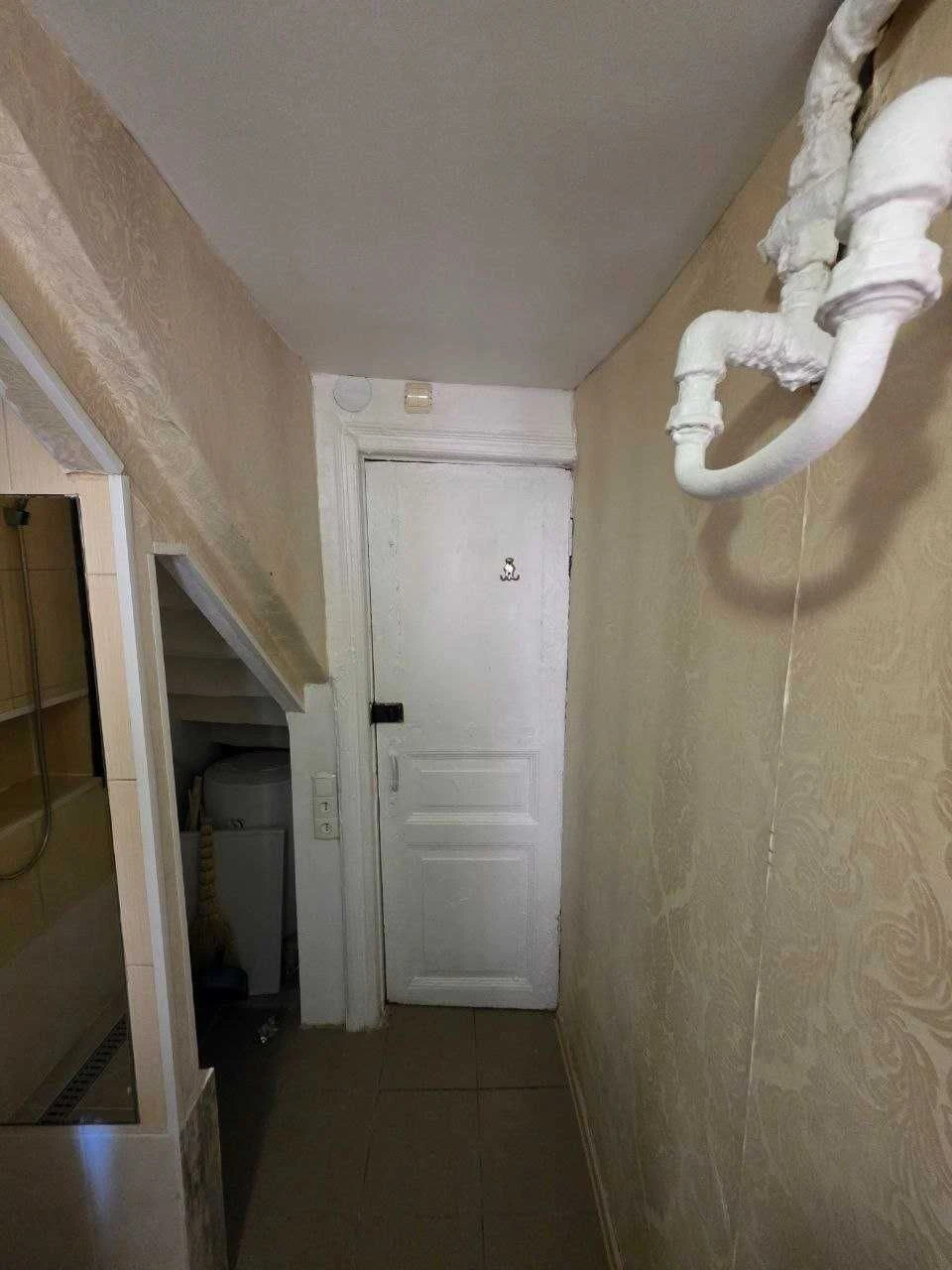 Продається 1-кімнатна квартира 27 м² в центрі