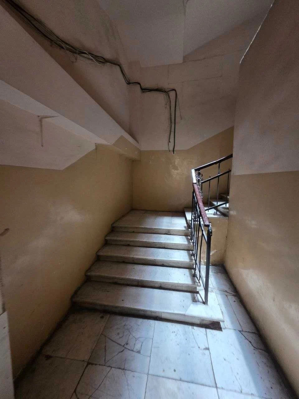 Продається 1-кімнатна квартира 27 м² в центрі
