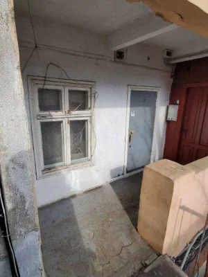 1-bedroom apartment on Moldavanka, second floor, solid building