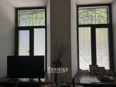 Продается необычная двухэтажная квартира в