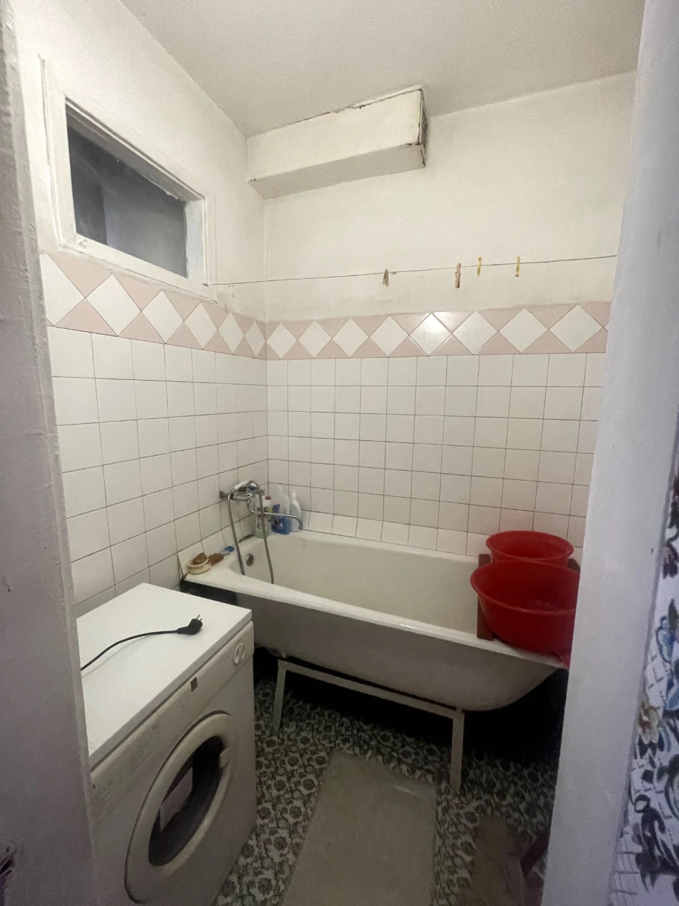 For Sale: Three-room apartment on Naberezhnaya