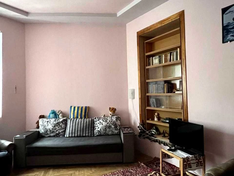 Apartment. Lviv, Zalesnicha St.