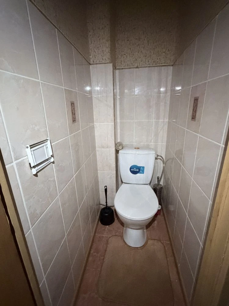 For Sale: Separate Two-Room Apartment, 47 sq m, Gasified House.