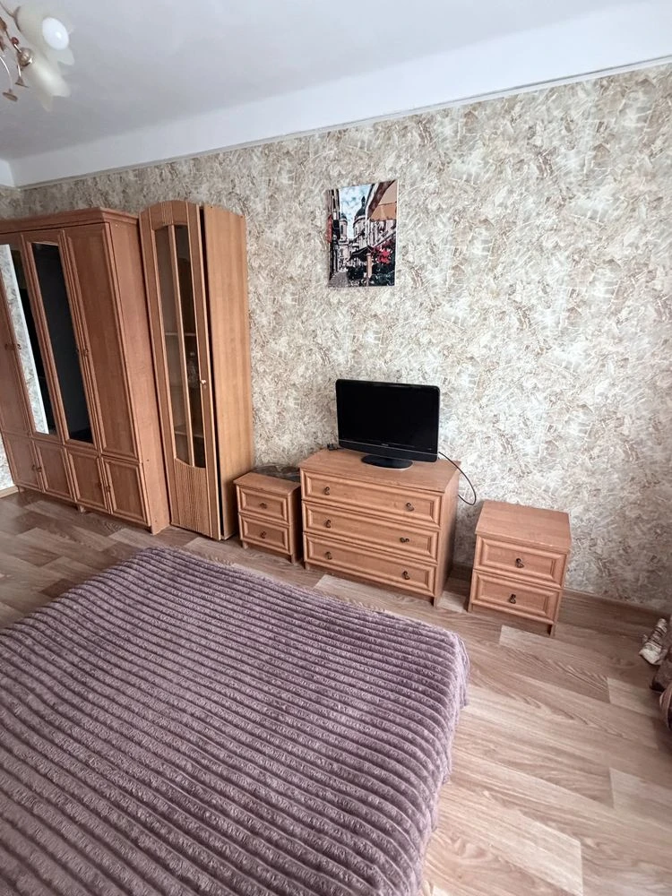 For Sale: Separate Two-Room Apartment, 47 sq m, Gasified House.