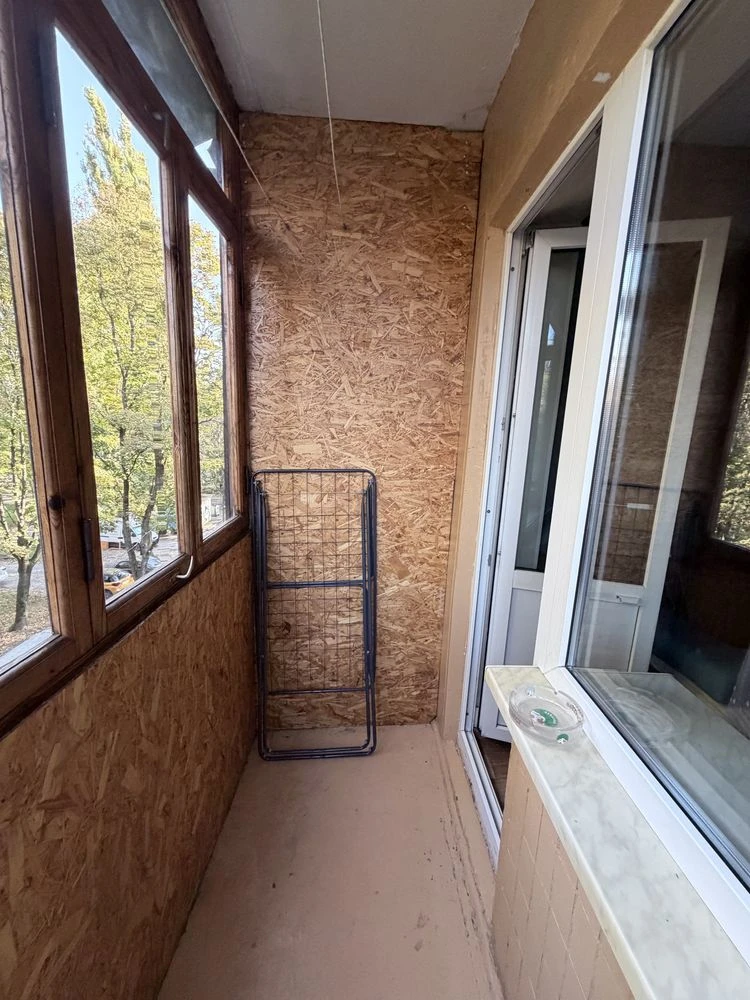 For Sale: Separate Two-Room Apartment, 47 sq m, Gasified House.