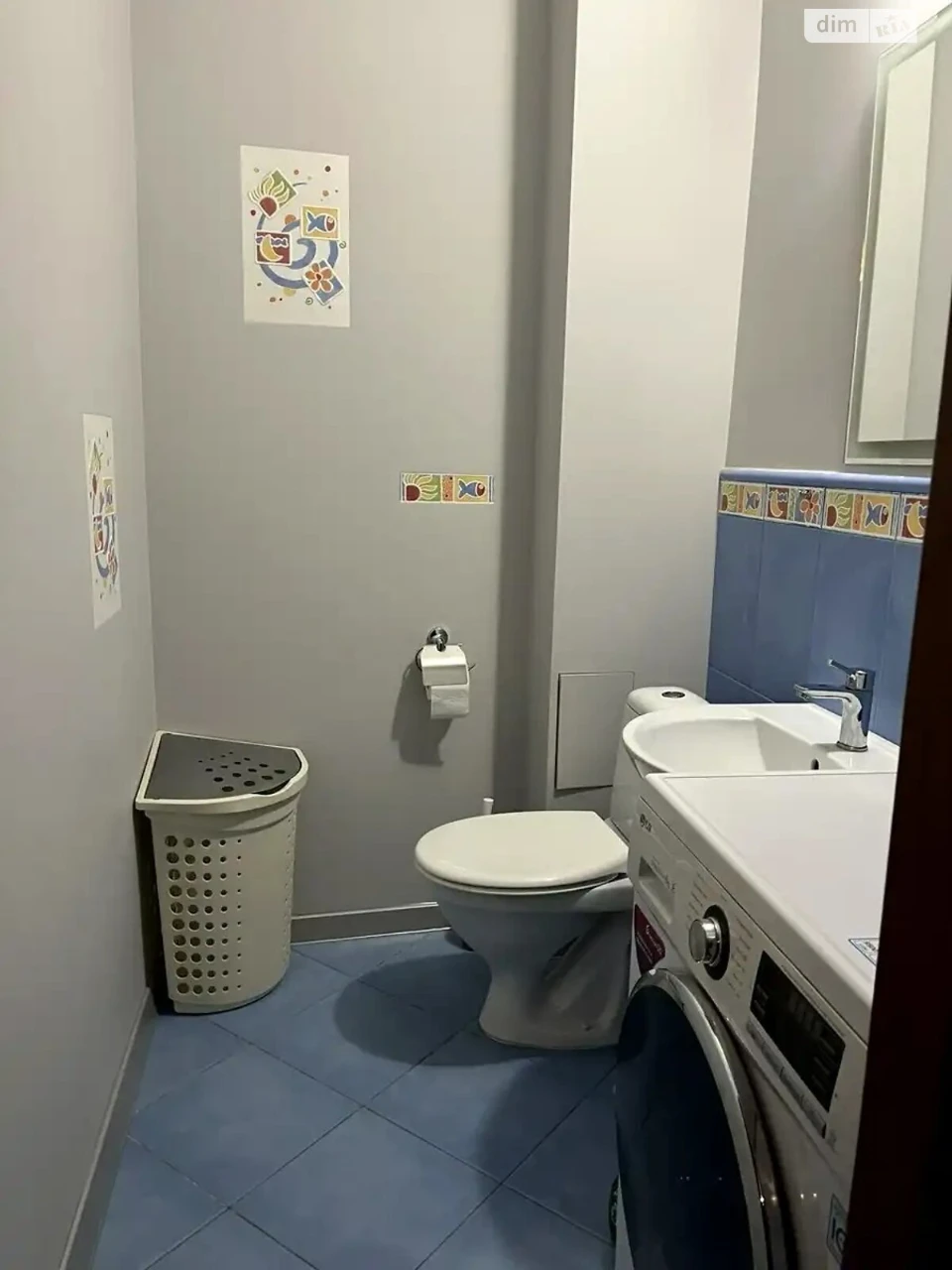 Long-Term Rental Apartment, Poczynki