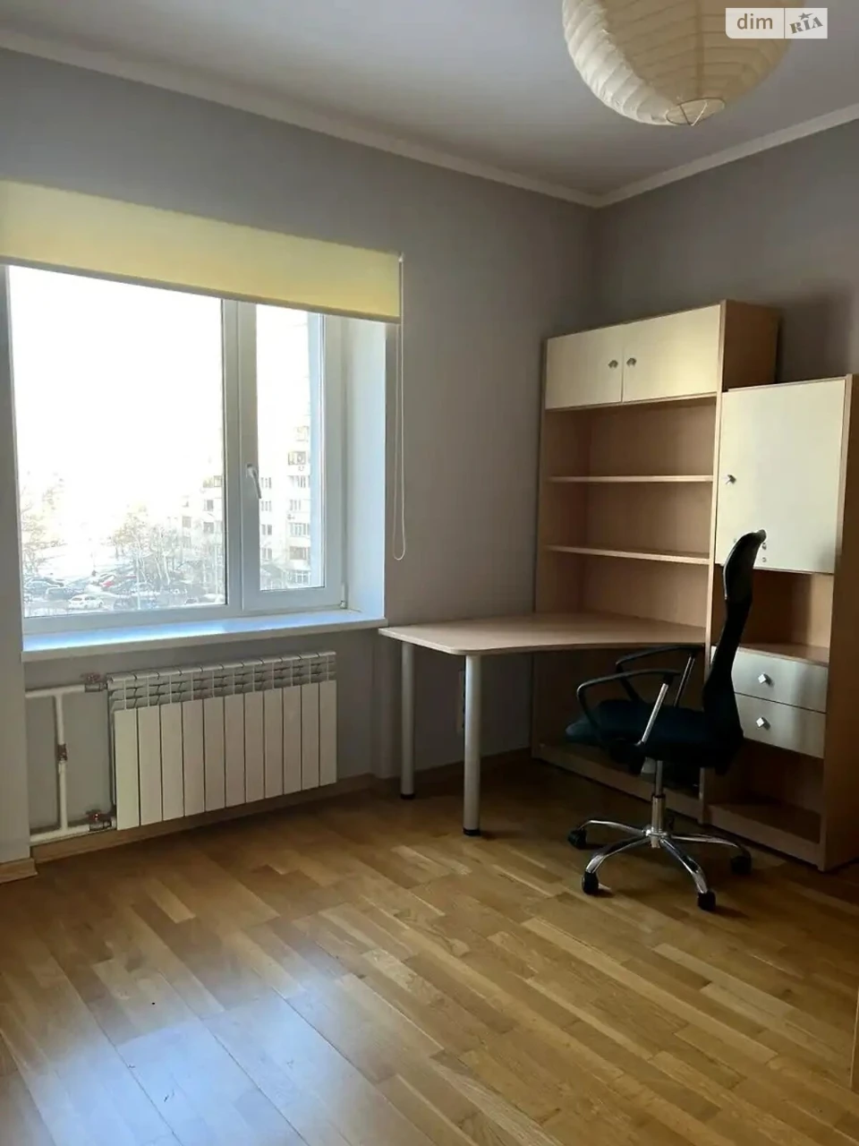 Long-Term Rental Apartment, Poczynki