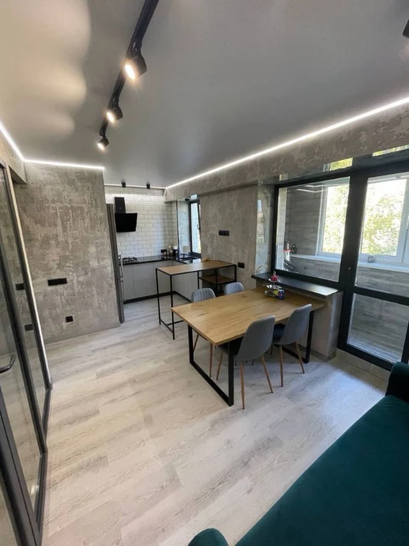 1 room apartment renovated, Right Bank, Dudykina 19A