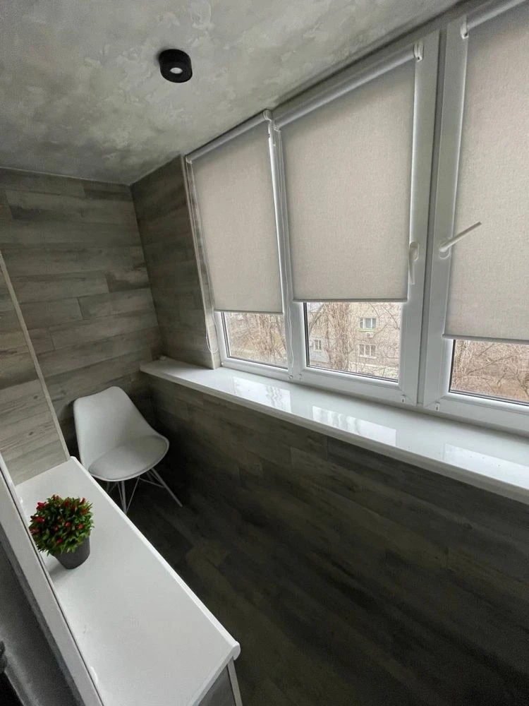 1 room apartment renovated, Right Bank, Dudykina 19A