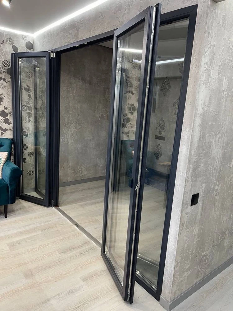 1 room apartment renovated, Right Bank, Dudykina 19A