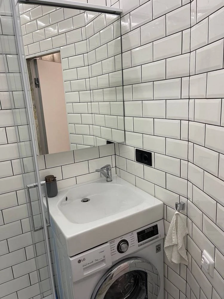 1 room apartment renovated, Right Bank, Dudykina 19A