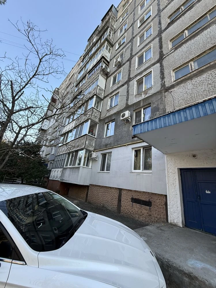 Продаю 3-комнатную квартиру на Айвазовского, Торг