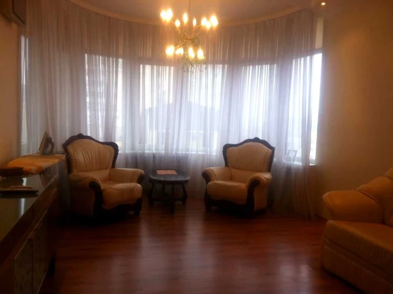 Apartment. Dimitrievskaya Street, Kyiv