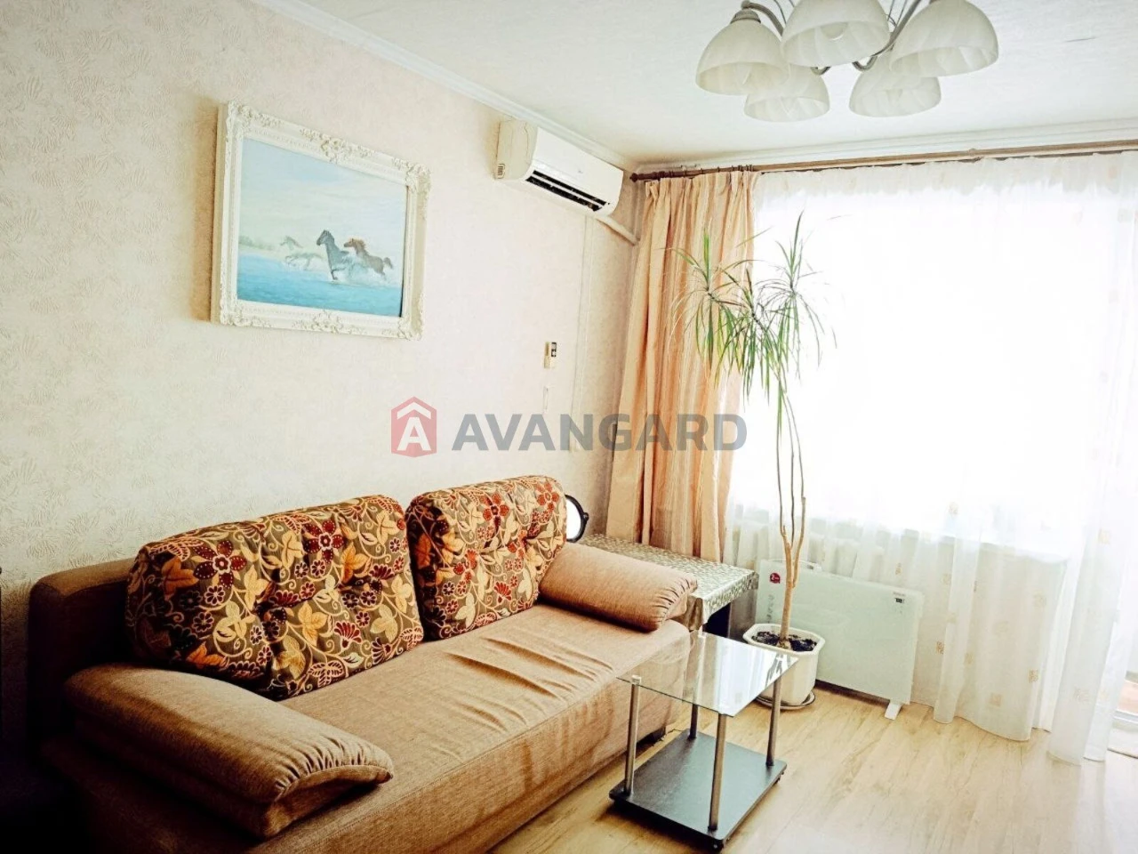 Cozy 1-bedroom apartment 41 sq m with appliances! Low Polya Street, Schneers Street
