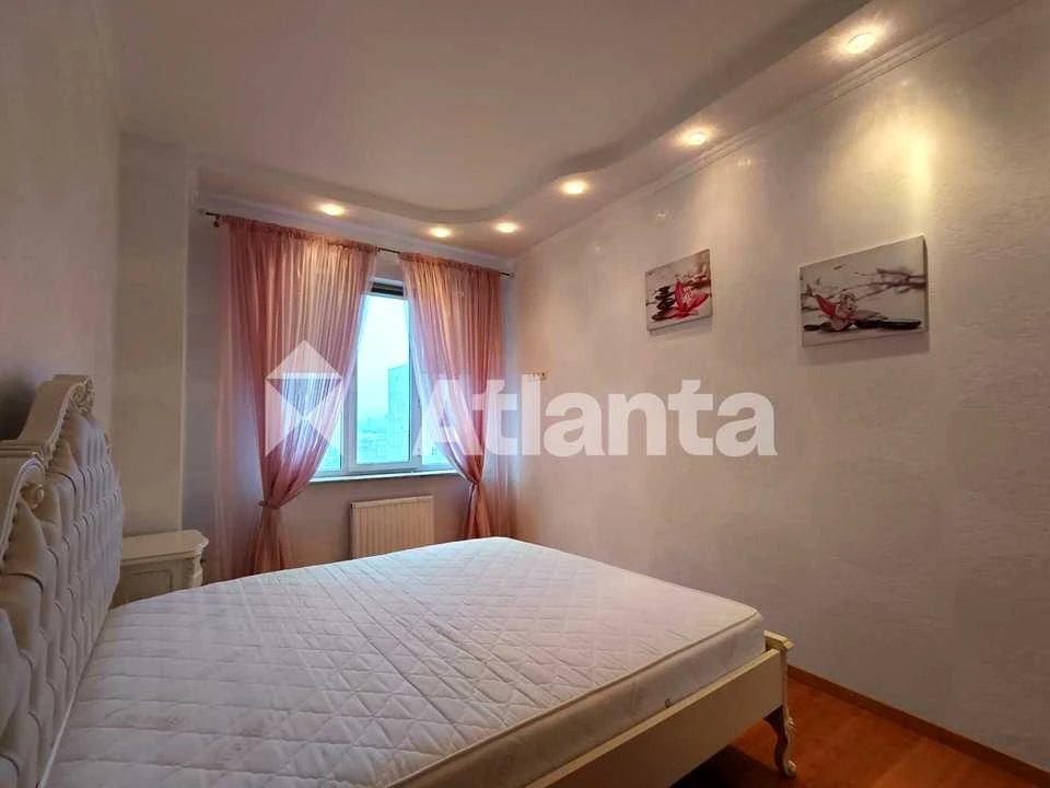 Apartment. Odessa, Bazarna st.