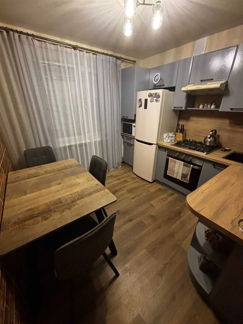 Продаётся квартира с гаражом