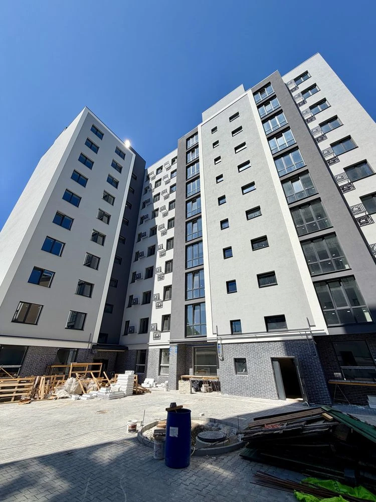1 room + screed + heating + boiler in the Comfort City residential complex near the