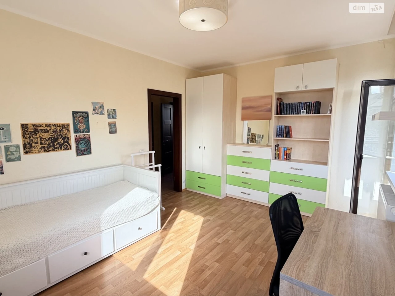Long-Term Rental House Village Troyeshchyna
