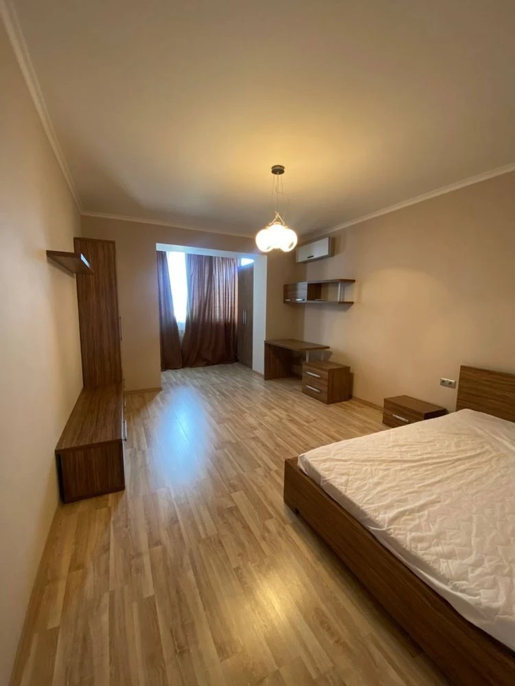 Продажа трехкомнатной квартиры 115 кв.м. на ул. Шевченко
