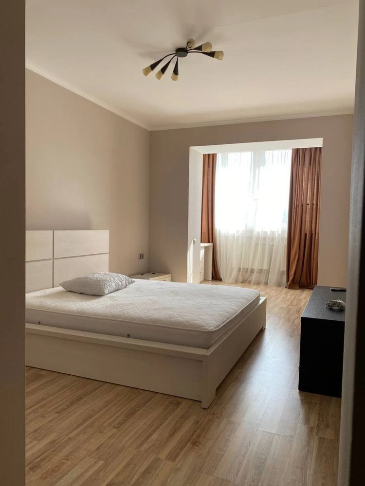 Продажа трехкомнатной квартиры 115 кв.м. на ул. Шевченко