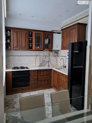 Довгострокова оренда Квартири, Привокзальна