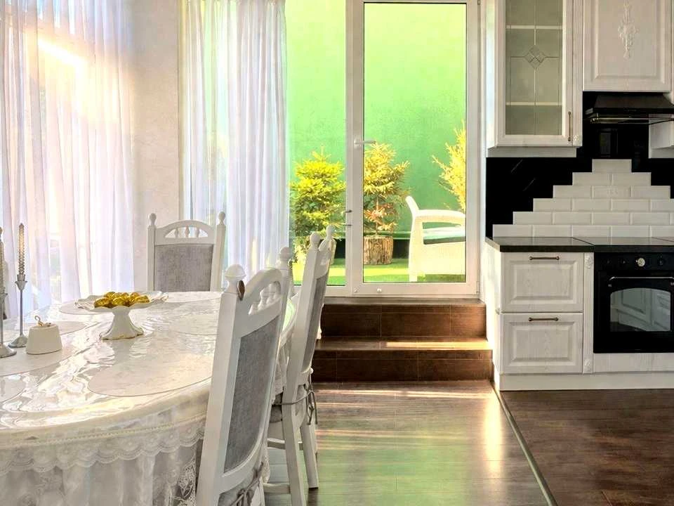 Квартира. Київ, Регенераторна вул.