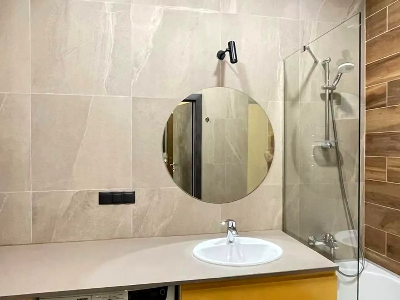 Rent 1-room apartment 37 sq m on Pecersky