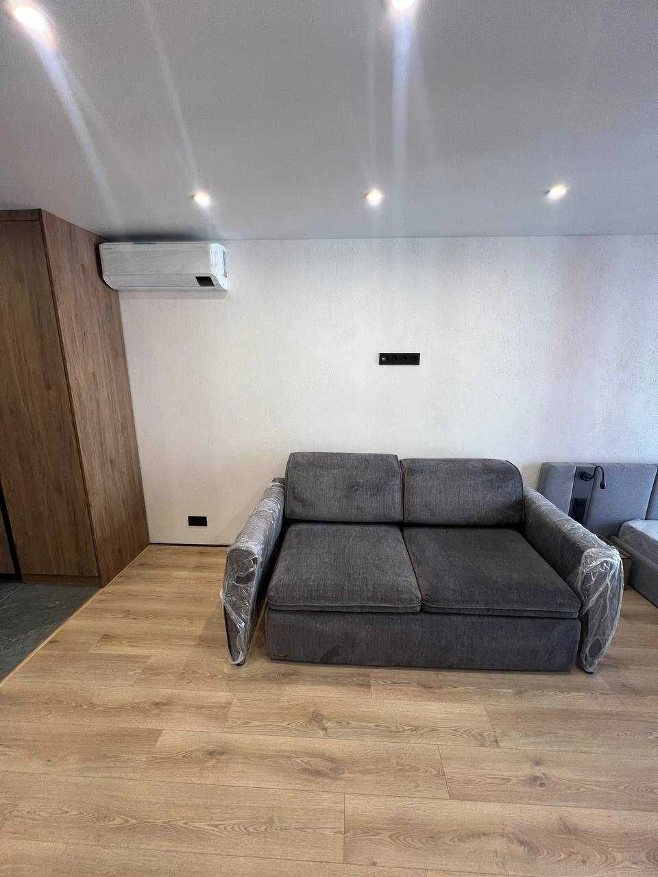 1-room apartment for sale, renovated, furnished, with appliances