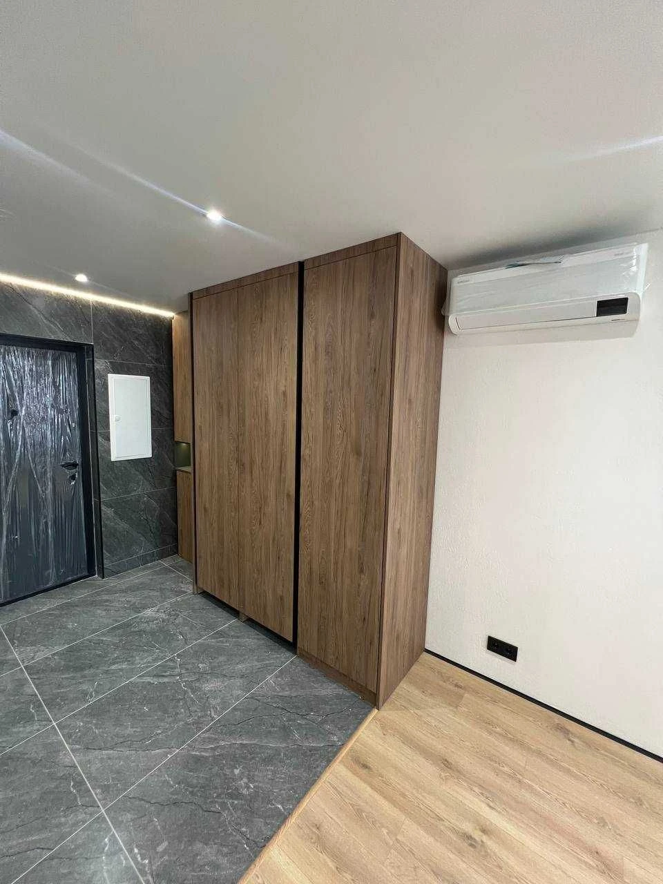 1-room apartment for sale, renovated, furnished, with appliances