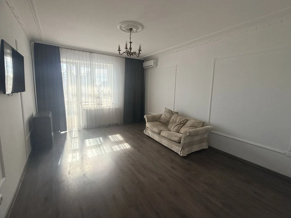 For Sale: 2-bedroom apartment with furniture and appliances, Cielevi Street