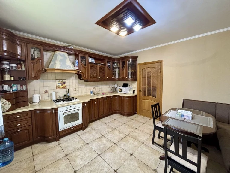For Sale: Spacious Apartment on Prospect of Peace