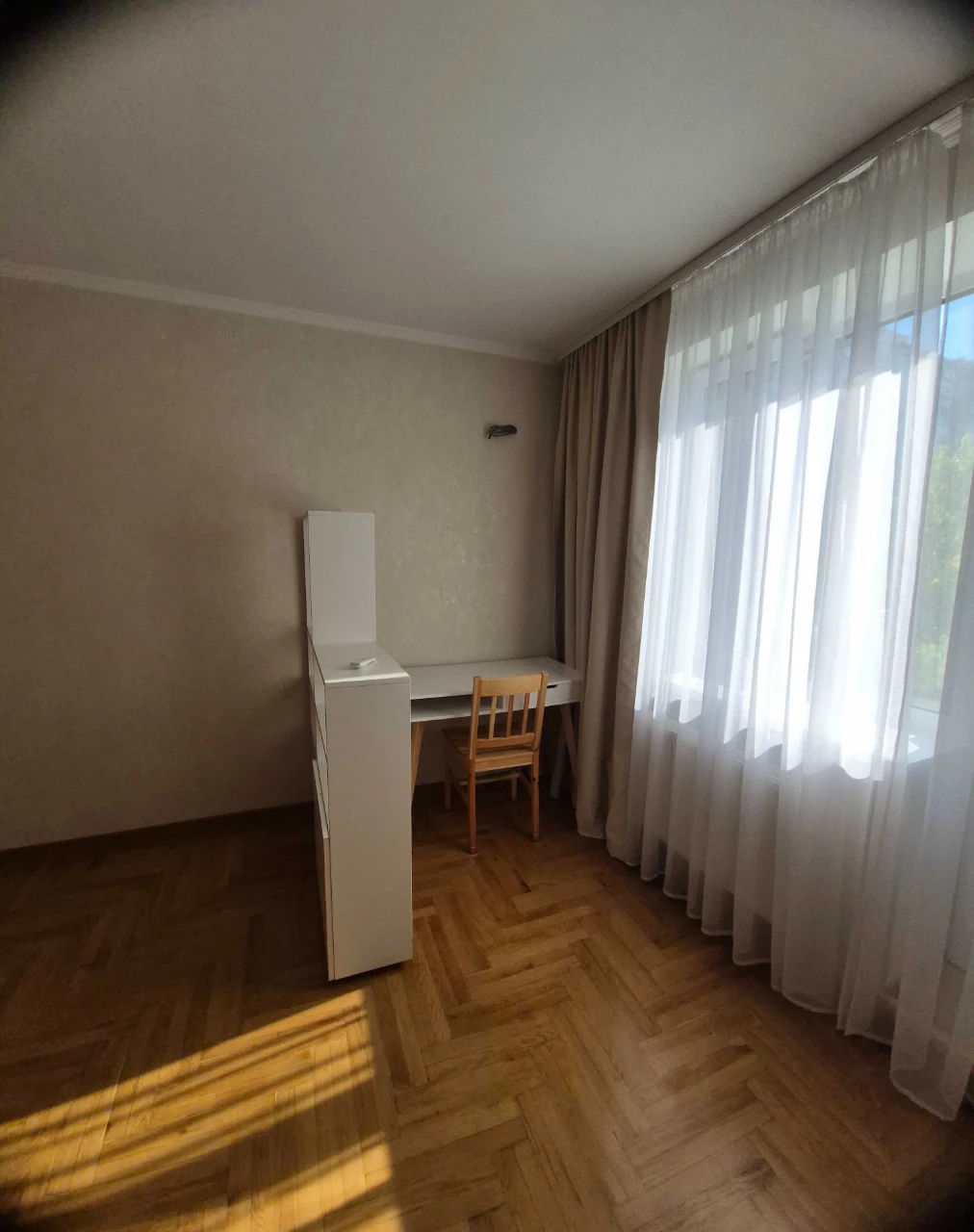 Продається 1-кімнатна квартира. Академмістечко. Новобіличі.
