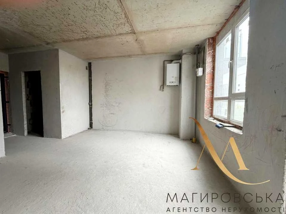Apartment. Topolna Street, Lviv