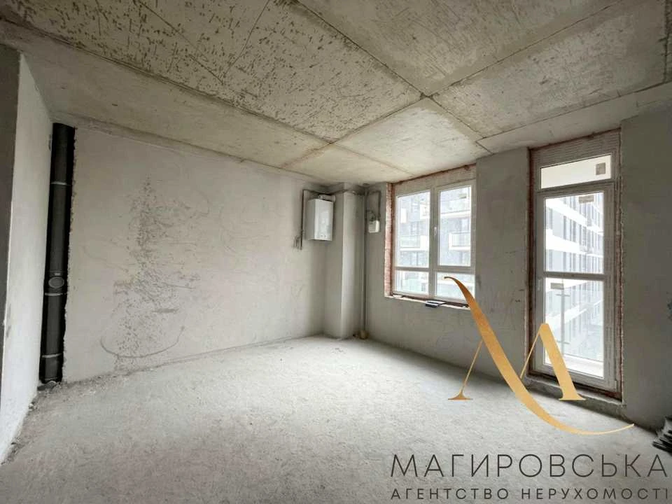 Apartment. Topolna Street, Lviv