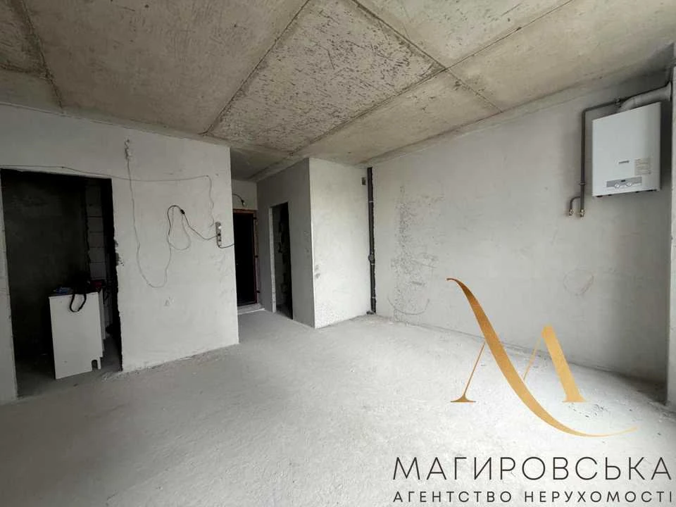 Apartment. Topolna Street, Lviv