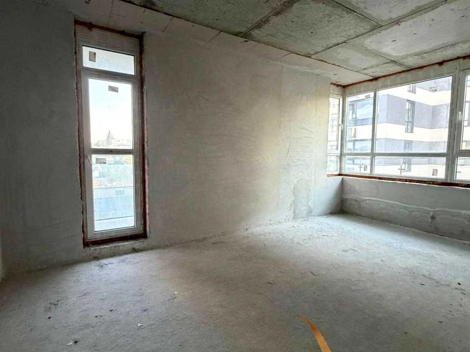 Apartment. Topolna Street, Lviv