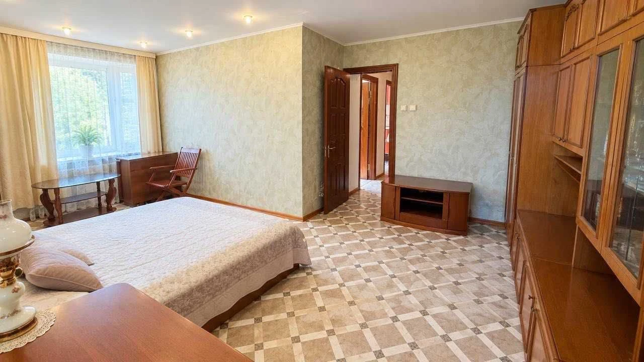Продается 2-комнатная квартира, проспект Науки, 86, район "Демоивск", Либ